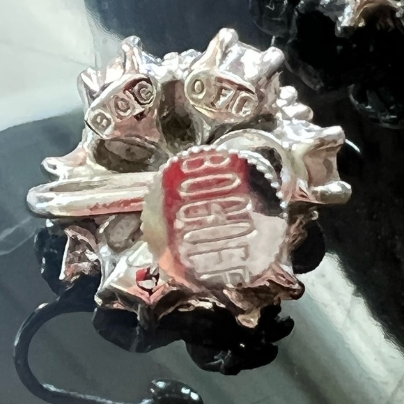 Vintage rhinestone earrings.  Clusters.  Screw backs for non pierced wears. - Picture 13 of 15